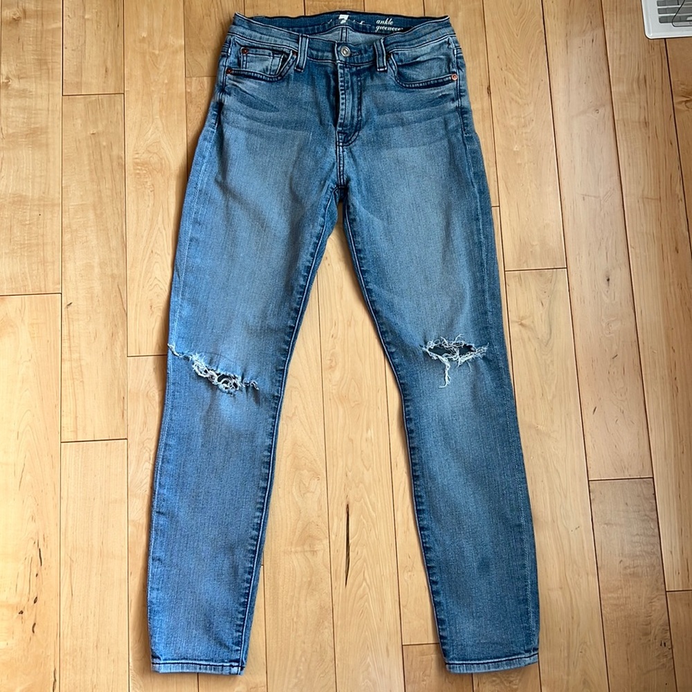 7 For All Mankind Ankle Gwenevere Jeans, size 27.  Factory destroyed.